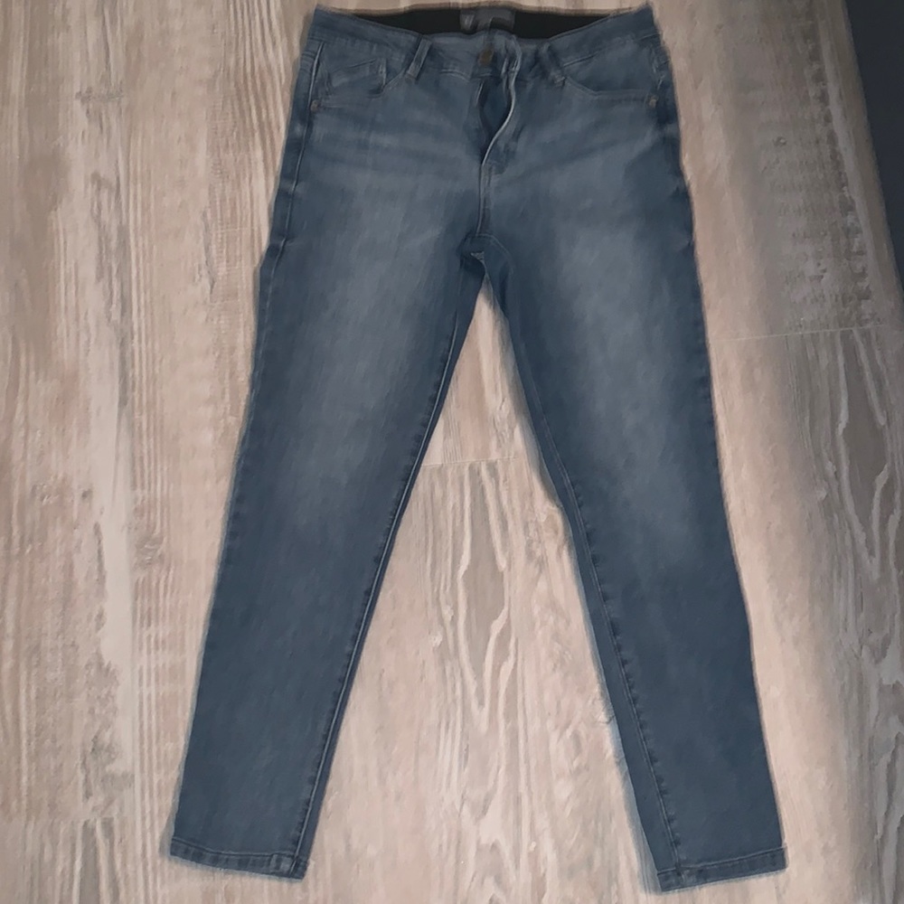 Wit & Wisdom Jeans size 8 elastic waist